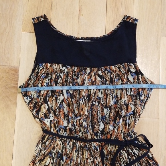 Beautiful summer women's dress, Size S - Picture 7 of 8